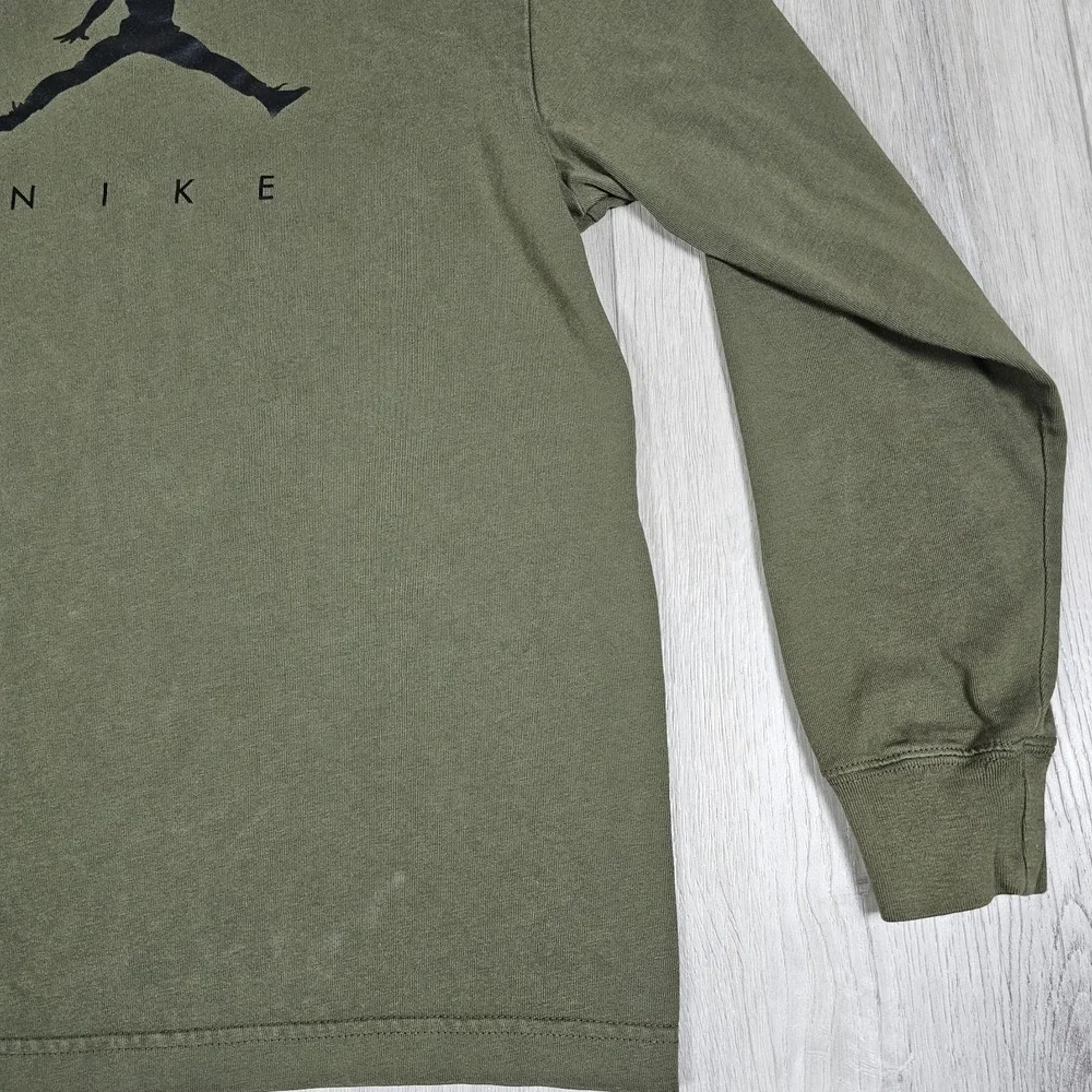 Nike Air Jordan Shirt Mens Small Green Long Sleeve Embroidered Jump Man Logo